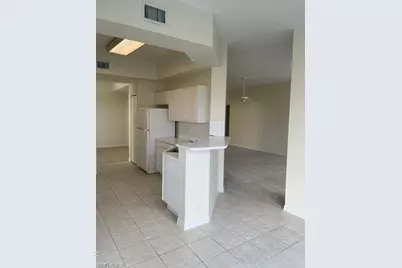 15190 Royal Windsor Ln #1002, Fort Myers, FL 33919 - Photo 3