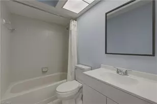 876 Gulf Pavilion Dr, Naples, FL 34108 - Photo 15