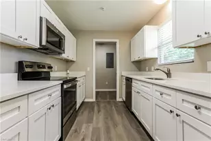 284 Grove Rd, Venice, FL 34293 - Photo 5