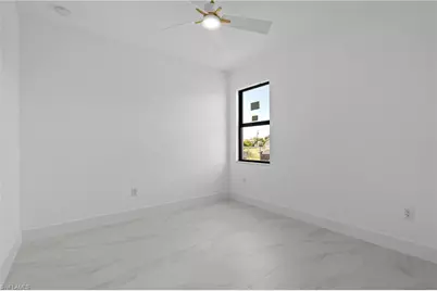 184 Pembroke St, Lehigh Acres, FL 33974 - Photo 19