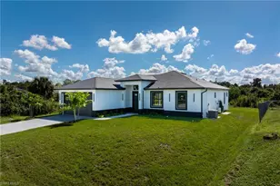 184 Pembroke St, Lehigh Acres, FL 33974 - Photo 3