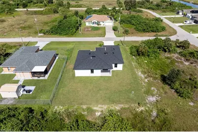 184 Pembroke St, Lehigh Acres, FL 33974 - Photo 33