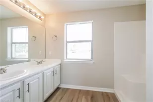 2910 36th St SW, Lehigh Acres, FL 33976 - Photo 9