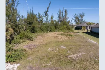 3805 SW 3rd St, Cape Coral, FL 33991 - Photo 3