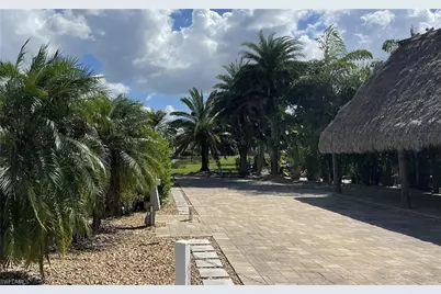 10316 Fire Flag Trl, Fort Myers, FL 33905 - Photo 9