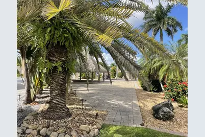 10316 Fire Flag Trl, Fort Myers, FL 33905 - Photo 11