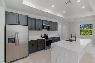 2705 64th St W, Lehigh Acres, FL 33971 - Photo 7