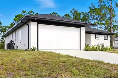 2705 64th St W, Lehigh Acres, FL 33971 - Photo 35