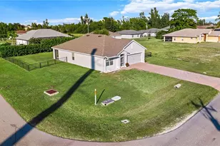 2259 SW 4th St, Cape Coral, FL 33991 - Photo 3