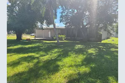 2463 Laurel Ln, North Fort Myers, FL 33917 - Photo 3