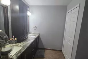 916 Anaconda Ave S, Lehigh Acres, FL 33974 - Photo 9