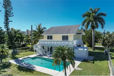 140 Estrellita Dr, Fort Myers Beach, FL 33931 - Photo 13