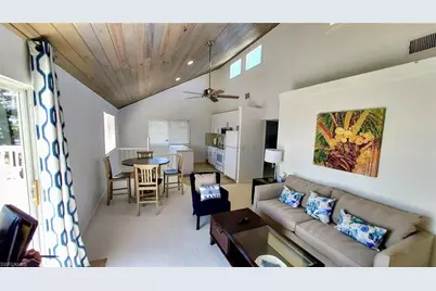 140 Estrellita Dr, Fort Myers Beach, FL 33931 - Photo 7