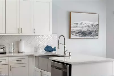 4921 SW 11th Pl, Cape Coral, FL 33914 - Photo 11