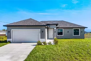 9018 W Castle Cir, Labelle, FL 33935 - Photo 1