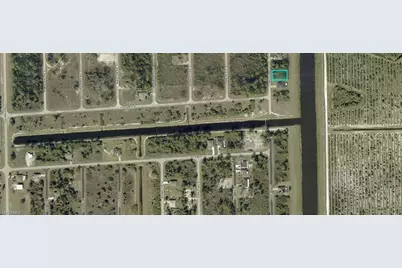 653 Naples Ave S, Lehigh Acres, FL 33974 - Photo 3