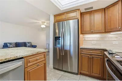 5845 Trailwinds Dr #515, Fort Myers, FL 33907 - Photo 11
