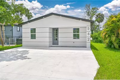 2219 Carver Ave, Fort Myers, FL 33916 - Photo 1