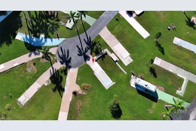 54 Poplar Pl, Fort Myers, FL 33908 - Photo 1