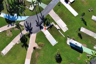 54 Poplar Pl, Fort Myers, FL 33908 - Photo 1