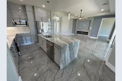 102 SW 36th Pl, Cape Coral, FL 33991 - Photo 3