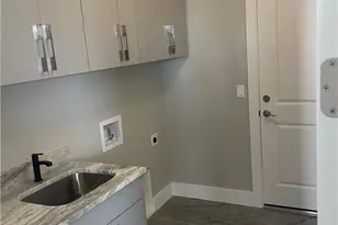 102 SW 36th Pl, Cape Coral, FL 33991 - Photo 17