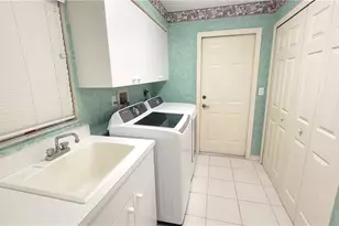 8694 Patty Berg Ct, Fort Myers, FL 33919 - Photo 15