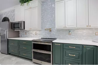 17100 Wrigley Cir, Fort Myers, FL 33908 - Photo 5