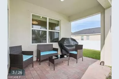 1009 Jacaranda Pkwy E, Cape Coral, FL 33909 - Photo 3