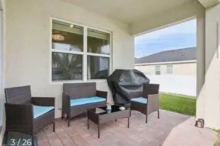 1009 Jacaranda Pkwy E, Cape Coral, FL 33909 - Photo 3