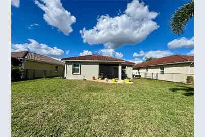 2536 Laurentina Ln, Cape Coral, FL 33909 - Photo 19