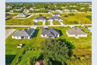 427 Petite Ave, Lehigh Acres, FL 33974 - Photo 45
