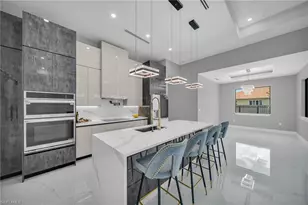 805 SW 10th Pl, Cape Coral, FL 33991 - Photo 11