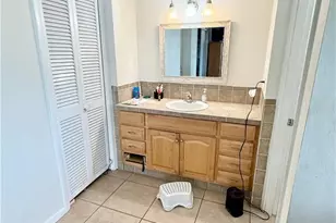 320 Hollywood St, Lehigh Acres, FL 33936 - Photo 33