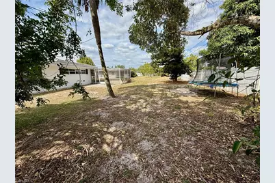 320 Hollywood St, Lehigh Acres, FL 33936 - Photo 41