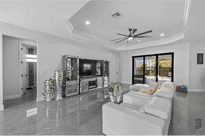 2419 Country Club Blvd, Cape Coral, FL 33990 - Photo 5