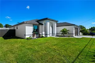 2419 Country Club Blvd, Cape Coral, FL 33990 - Photo 33