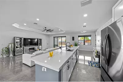 2419 Country Club Blvd, Cape Coral, FL 33990 - Photo 13