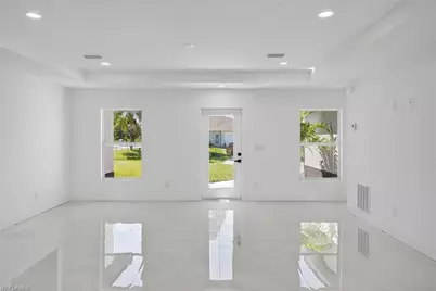 867 Chipley St E, Lehigh Acres, FL 33974 - Photo 11