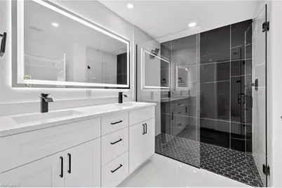 867 Chipley St E, Lehigh Acres, FL 33974 - Photo 7