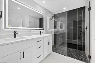 867 Chipley St E, Lehigh Acres, FL 33974 - Photo 7