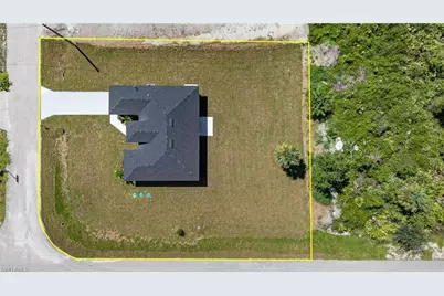 867 Chipley St E, Lehigh Acres, FL 33974 - Photo 21