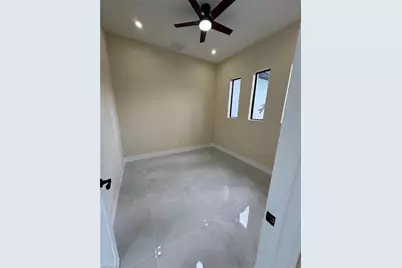 1047 Norton Ave S, Lehigh Acres, FL 33974 - Photo 7