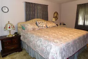 737 Knotty Pine Cir, North Fort Myers, FL 33917 - Photo 11