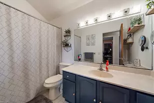 1008 SW 4th Pl, Cape Coral, FL 33991 - Photo 13