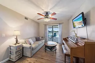 1008 SW 4th Pl, Cape Coral, FL 33991 - Photo 19