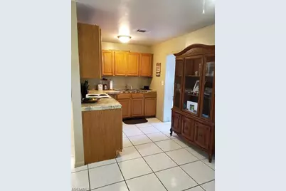 860 Camellia Dr, North Fort Myers, FL 33903 - Photo 9