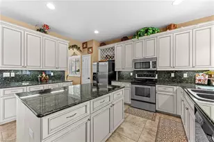 15489 Laguna Hills Dr, Fort Myers, FL 33908 - Photo 9