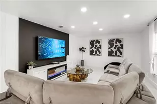 2809 NE 6th Pl, Cape Coral, FL 33909 - Photo 25