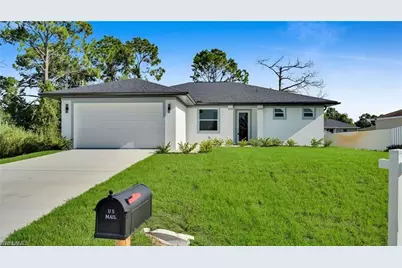 3210 30th St SW, Lehigh Acres, FL 33976 - Photo 3